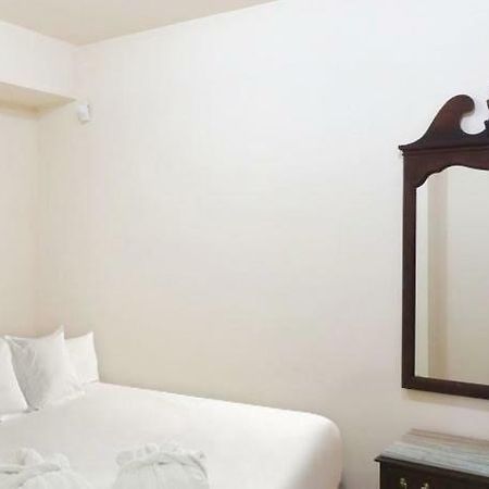 Apartment In The Center Of Yerevan By The Republic Square Luaran gambar